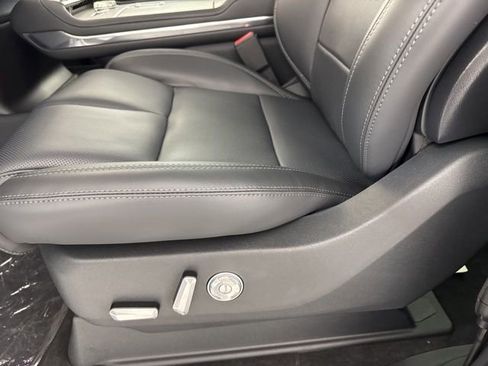 New 2025 Lincoln Navigator Reserve w/ Jet Appearance Package image 15