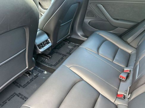 Used 2019 Tesla Model 3 Long Range image 11