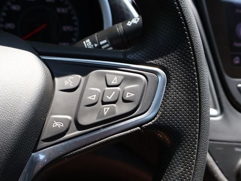 Used 2023 Chevrolet Malibu LT FWD image 29