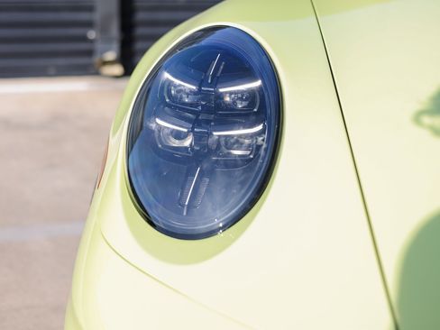 Certified 2025 Porsche 911 Carrera image 13