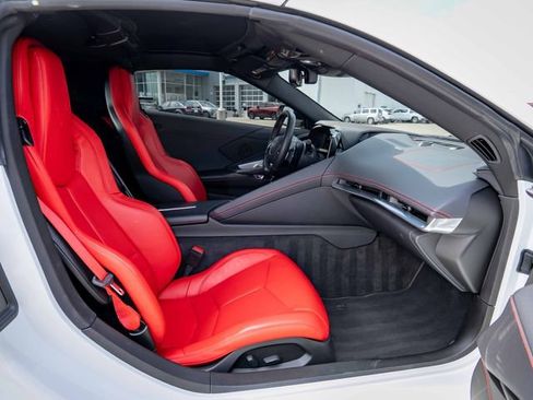 Used 2024 Chevrolet Corvette Z06 RWD image 27