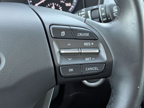Certified 2021 Hyundai Kona SEL Plus AWD/4WD image 21