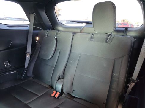 Used 2020 Ford Explorer XLT image 11