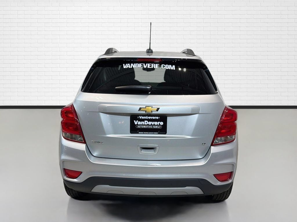 Used 2019 Chevrolet Trax LT w/ LT Convenience Package FWD image 8