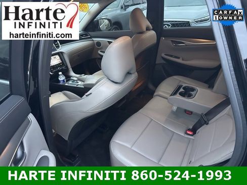 Certified 2023 INFINITI QX50 Luxe image 10