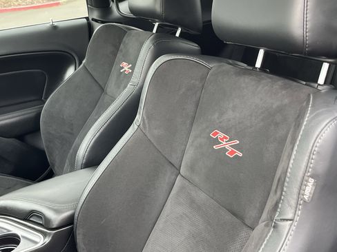 Used 2015 Dodge Challenger R/T Scat Pack w/ Scat Pack Appearance Package image 20