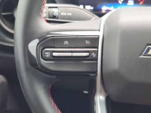 Used 2025 Chevrolet Colorado LT RWD image 27