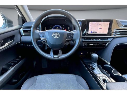 Used 2025 Toyota Camry LE FWD image 8