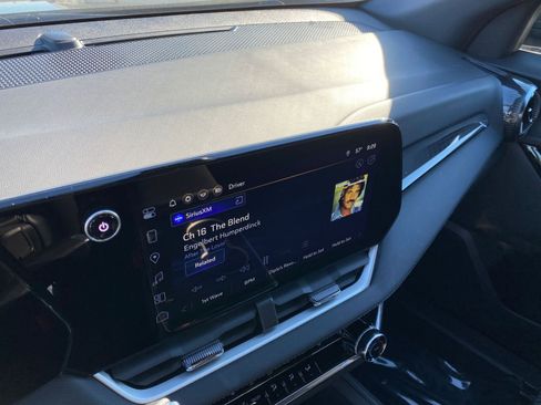 Used 2025 Chevrolet Equinox LT image 21