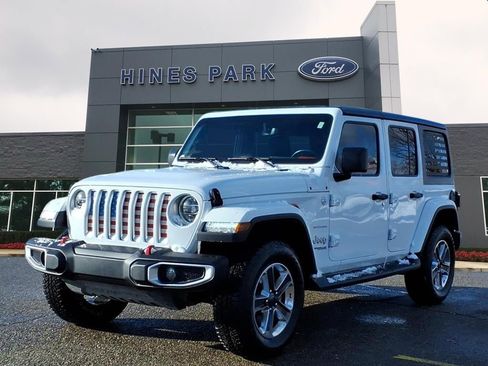 Used 2020 Jeep Wrangler Unlimited Sahara image 3