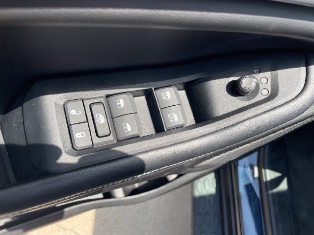 Used 2023 Jeep Grand Cherokee L Limited AWD/4WD image 22