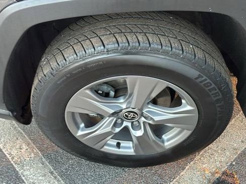 Used 2022 Toyota RAV4 XLE image 36