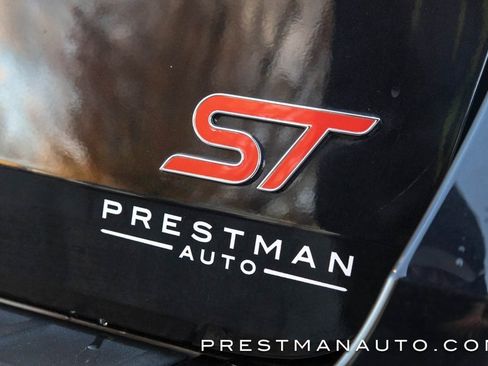 Used 2021 Ford Explorer ST w/ Equipment Group 401A image 4