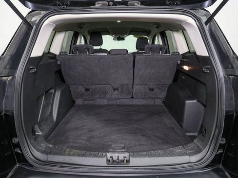 Used 2018 Ford Escape SE image 11