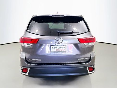 Used 2019 Toyota Highlander Limited image 6