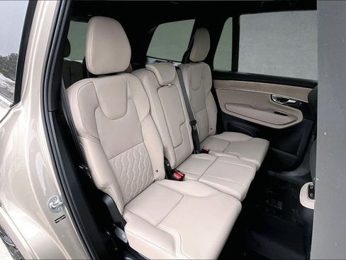 New 2026 Volvo XC90 B6 Plus w/ Protection Package Premier AWD/4WD image 10