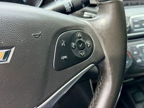 Used 2014 Chevrolet Impala LT FWD image 10