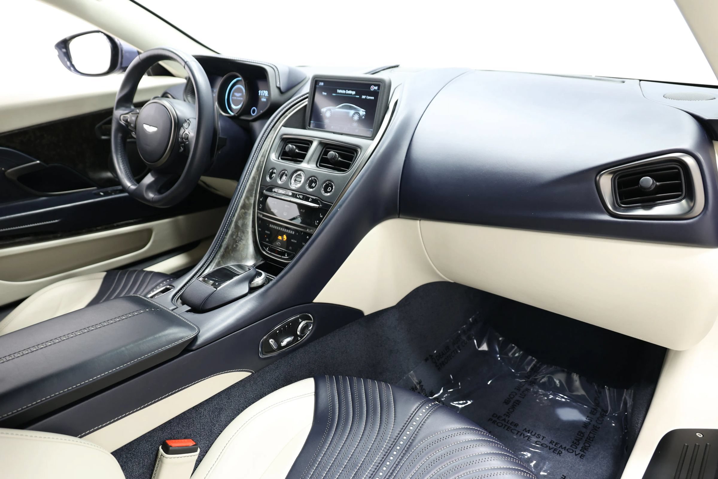 Used 2019 Aston Martin DB11 Coupe RWD image 83
