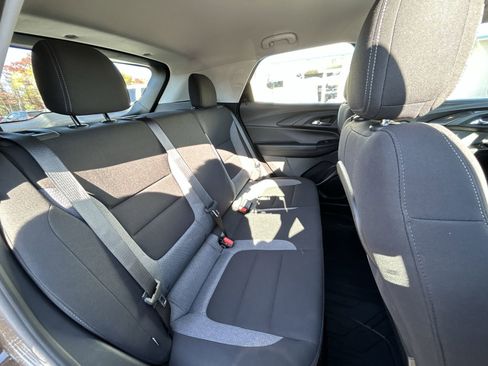 Used 2023 Chevrolet TrailBlazer LS image 24