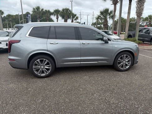 Used 2025 Cadillac XT6 Premium Luxury w/ LPO, Floor Liner Package FWD image 13