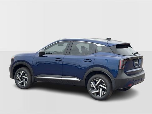 New 2026 Nissan Kicks SV image 3