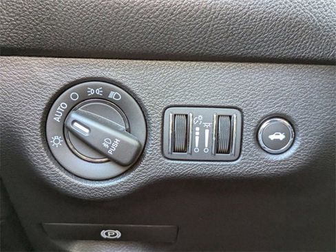 Used 2023 Dodge Challenger R/T Scat Pack image 23