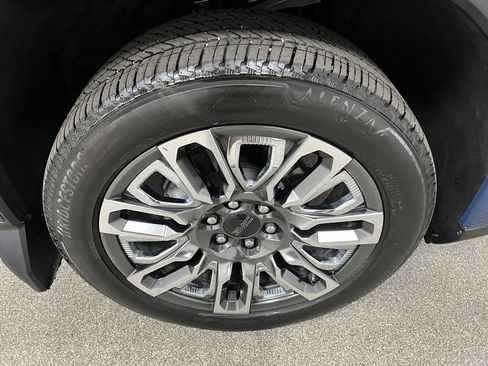 Used 2024 GMC Sierra 1500 Denali Ultimate image 22