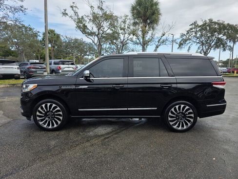 Used 2022 Lincoln Navigator Black Label image 3