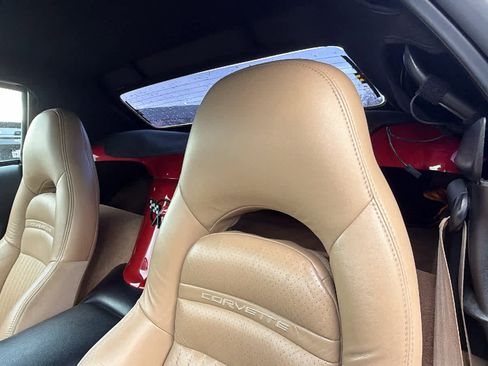 Used 1999 Chevrolet Corvette Convertible w/ Memory Pkg image 11