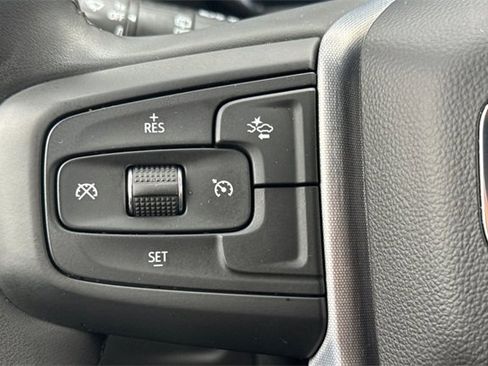 Used 2023 GMC Yukon XL SLE w/ Gmc Pro Safety Plus Package image 38