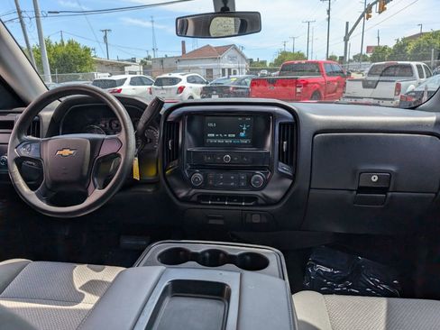 Used 2017 Chevrolet Silverado 1500 Custom w/ Custom Convenience Package RWD image 20