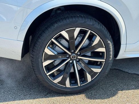 New 2026 Volvo XC90 T8 Ultra w/ Protection Package Premier image 4