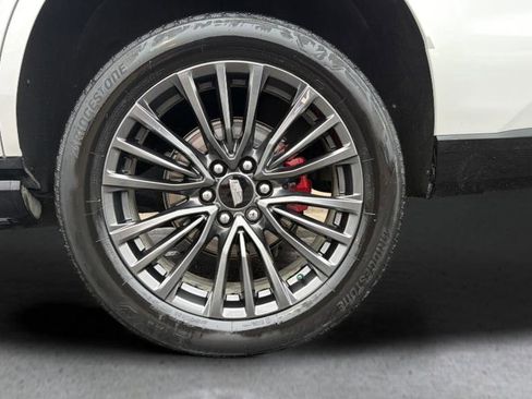 Used 2023 Cadillac Escalade V image 15