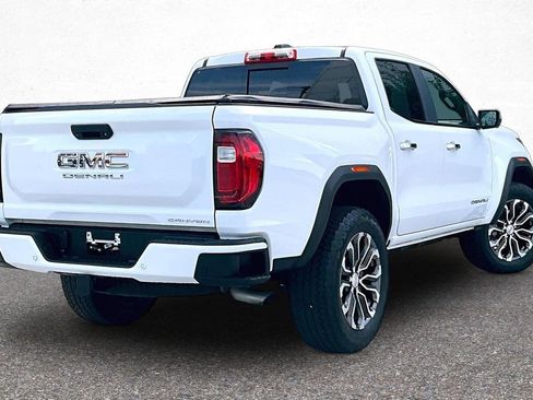 Used 2025 GMC Canyon Denali AWD/4WD image 7
