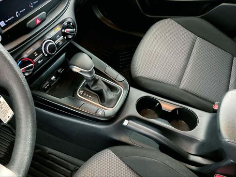 Used 2024 Kia Soul LX w/ Option Group 015 FWD image 17