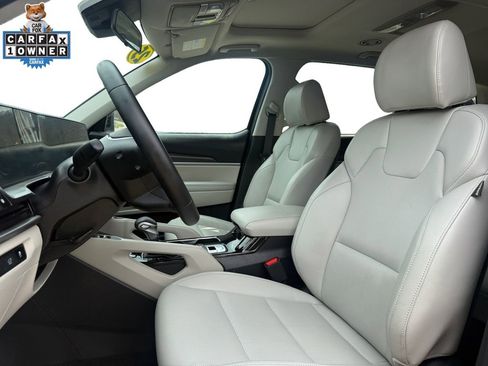 Certified 2025 Kia Telluride S AWD/4WD image 9