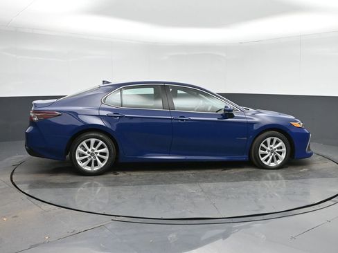 Used 2024 Toyota Camry LE FWD image 8