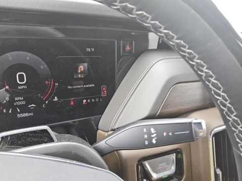 Used 2026 GMC Yukon Denali Ultimate AWD/4WD image 5