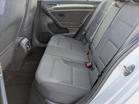 Used 2019 Volkswagen e-Golf SE w/ Driver Assistance Package image 16