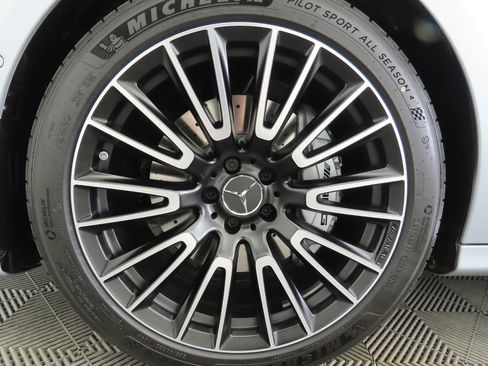 New 2026 Mercedes-Benz E 53 AMG e 4MATIC Sedan image 30