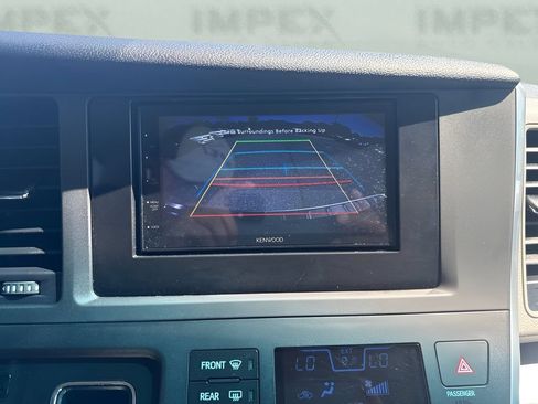 Used 2015 Toyota Sienna LE FWD image 11