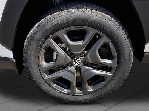 Used 2024 Toyota RAV4 Adventure AWD/4WD image 11