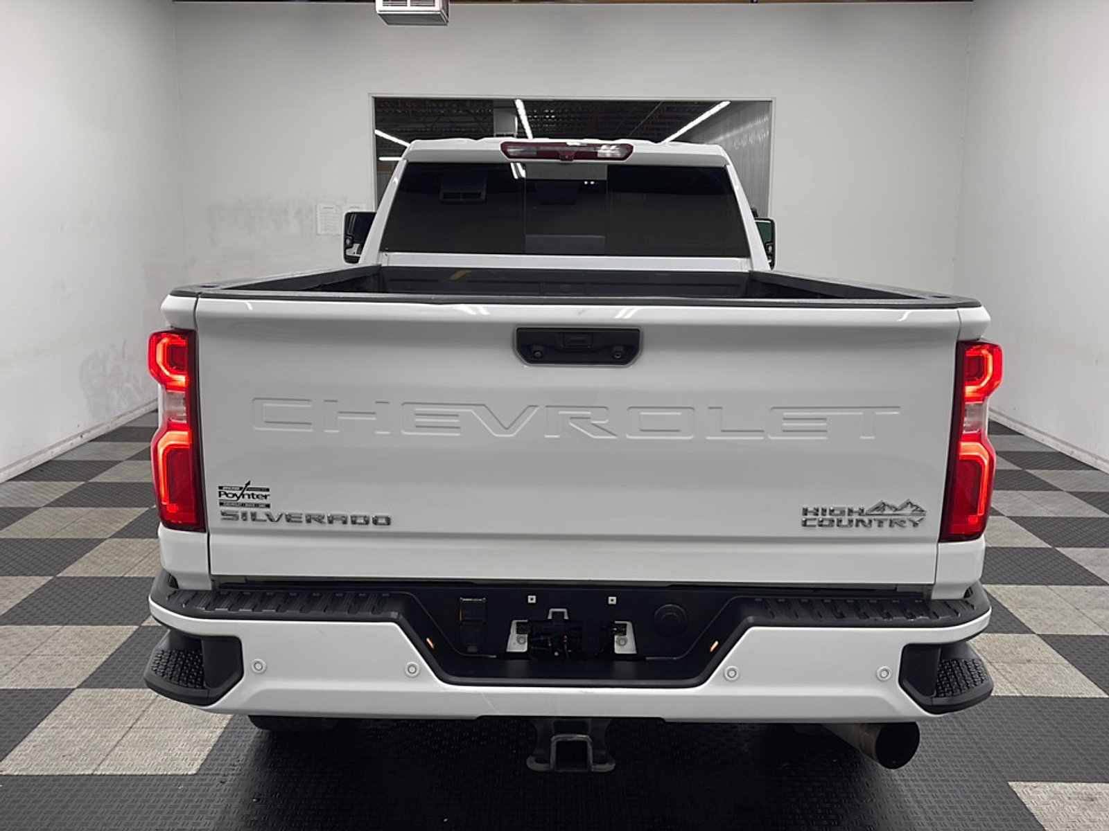 Used 2023 Chevrolet Silverado 3500 High Country w/ Safety Package II AWD/4WD image 17