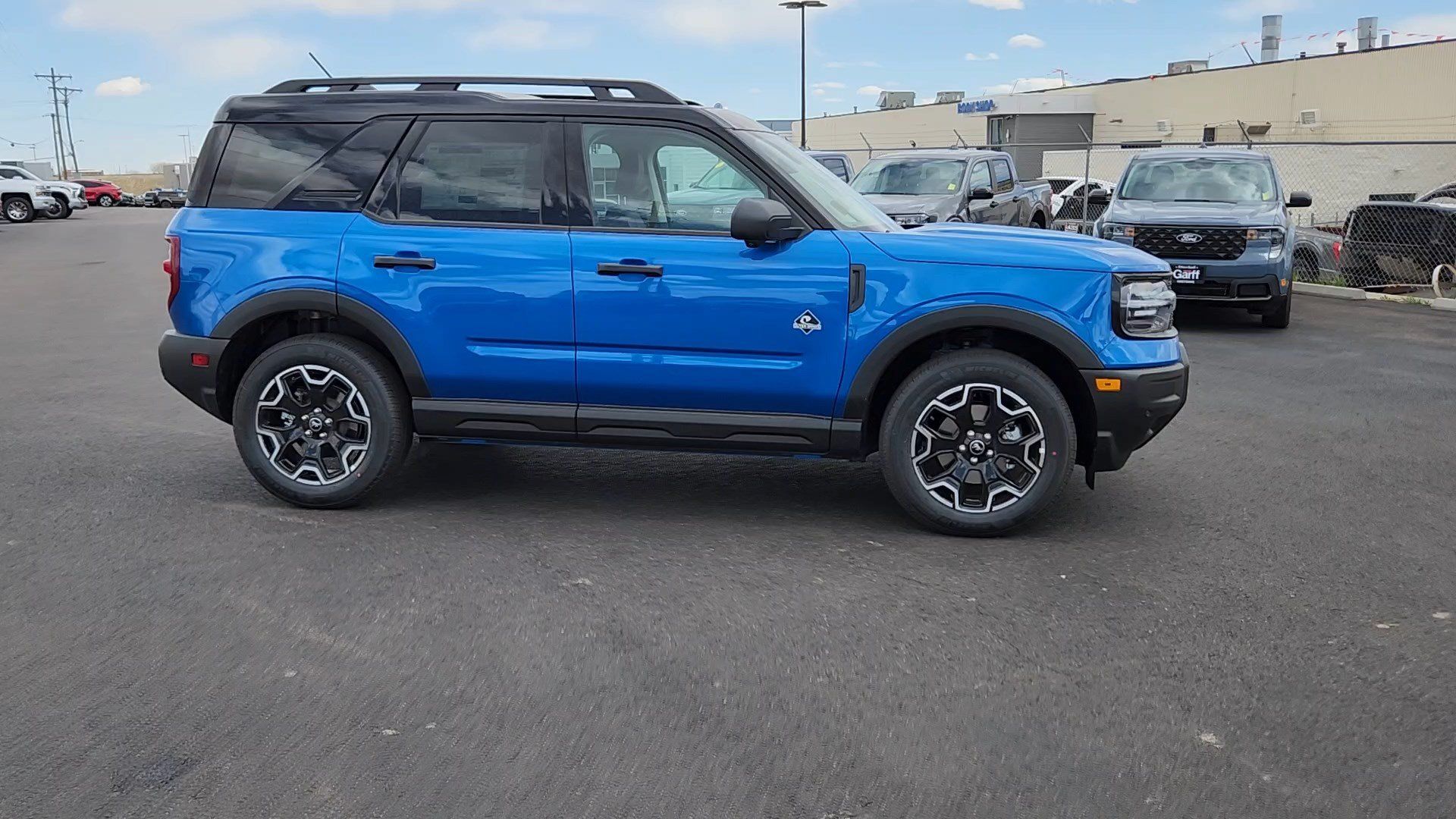 New 2026 Ford Bronco Sport Outer Banks w/ Outer Banks Tech Package+ AWD/4WD image 3