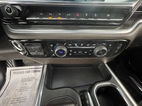 Used 2022 Chevrolet Silverado 1500 LTZ image 41