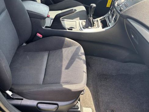 Used 2010 MAZDA MAZDA3 i Sport FWD image 26