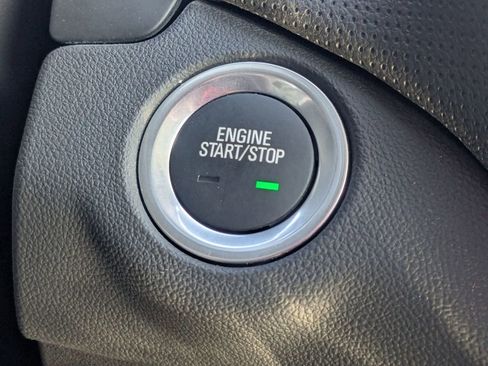 Used 2024 Chevrolet Equinox Premier image 14