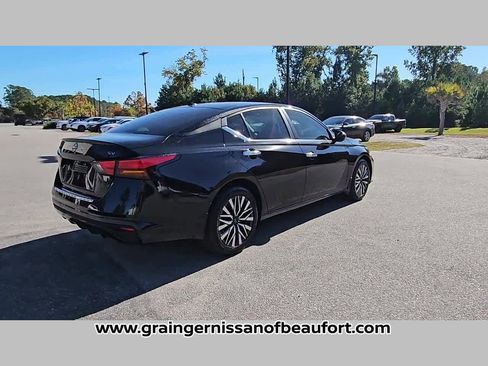 Used 2023 Nissan Altima 2.5 SV image 31