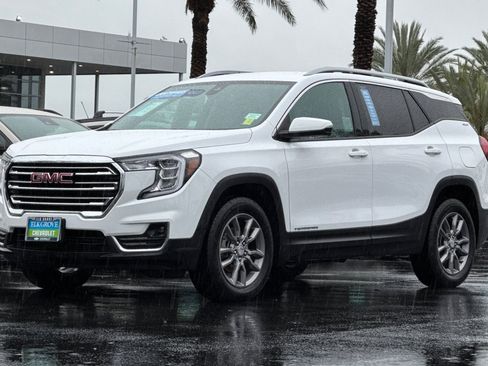 Certified 2024 GMC Terrain SLT image 7