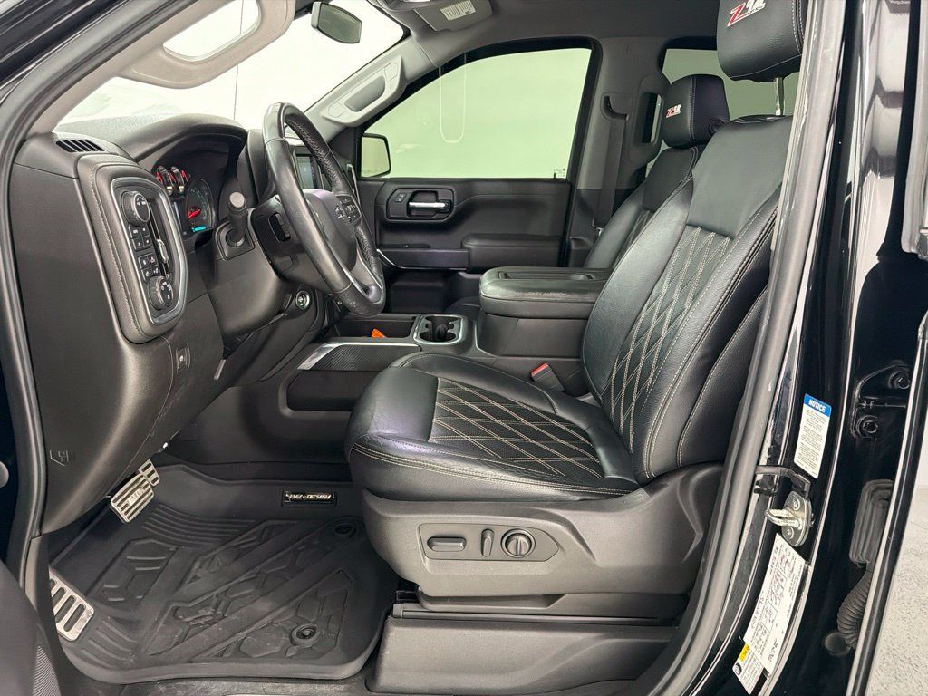 Used 2022 Chevrolet Silverado 1500 RST AWD/4WD image 18